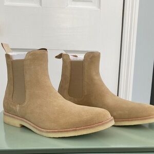 New Republic / NWT Men’s Suede Chelsea Boots / Tan / 10